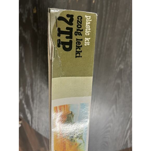 Czołg Lekki 7TP Light Tank 1:35 Scale Model Kit, New Open Box - Picture 16 of 16